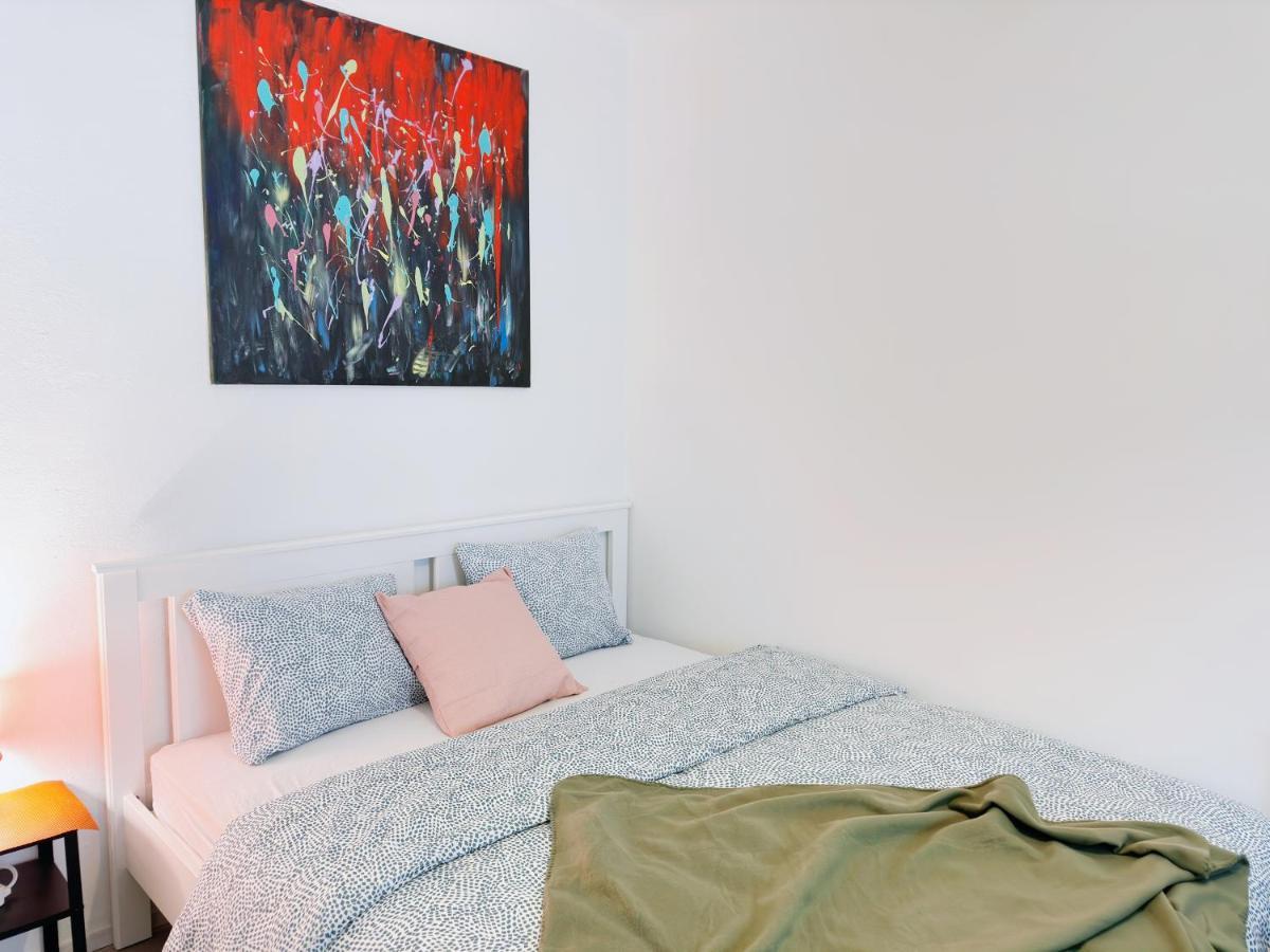 Charming Three Bedrooms Near Station Apartment Wien