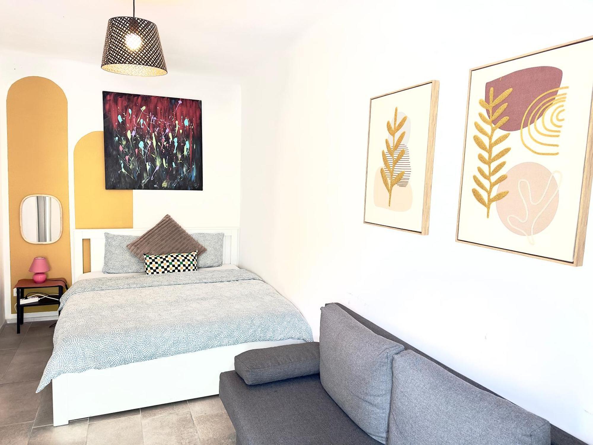 Charming Three Bedrooms Near Station Wien